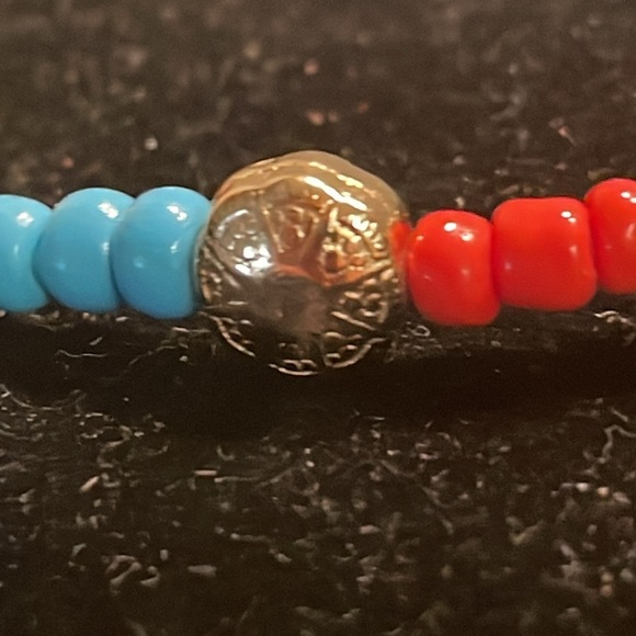 7” red yellow blue gold seed bead stretch bracelet w/42 beads - Picture 7 of 9